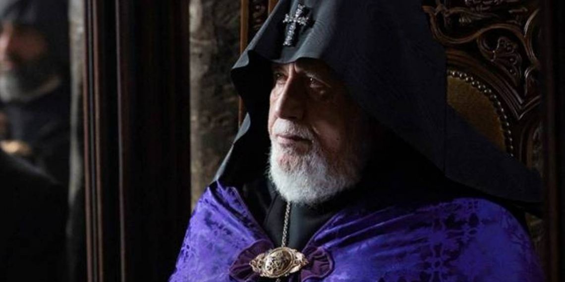 Католикос Всех Армян Гарегин II выехал в Великобританию