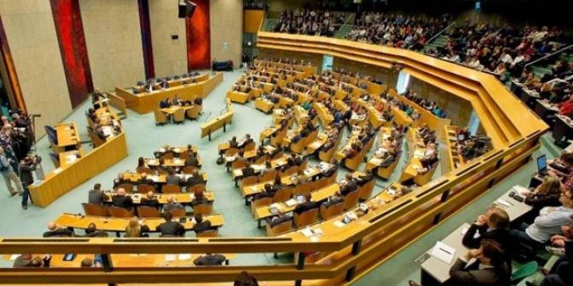 Депутаты парламента Нидерландов отказались от встречи с замглавы МИД Азербайджана