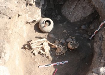 В Армении обнаружено сломанное оружие урартской эпохи