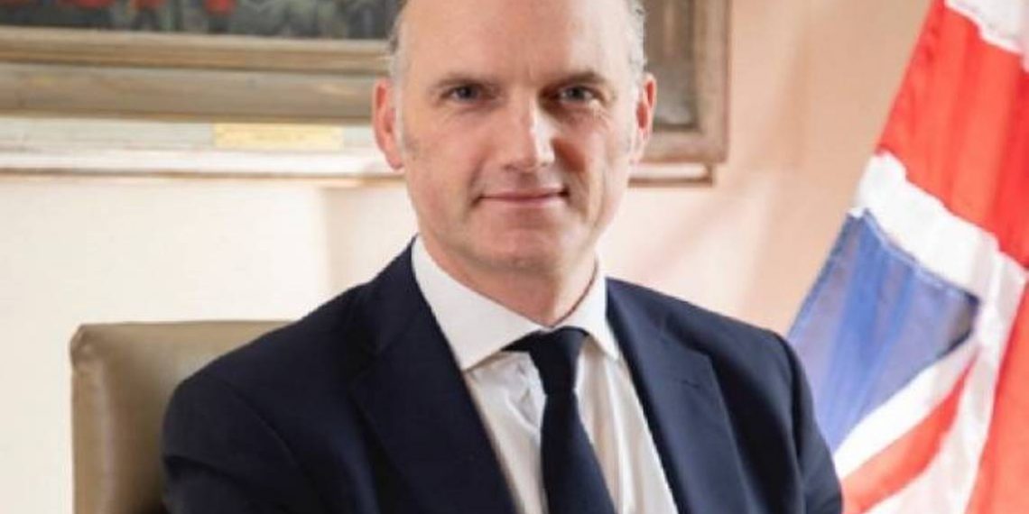 Государственный министр Великобритании по Европе говорил с послом Азербайджана о необходимости открытия коридора