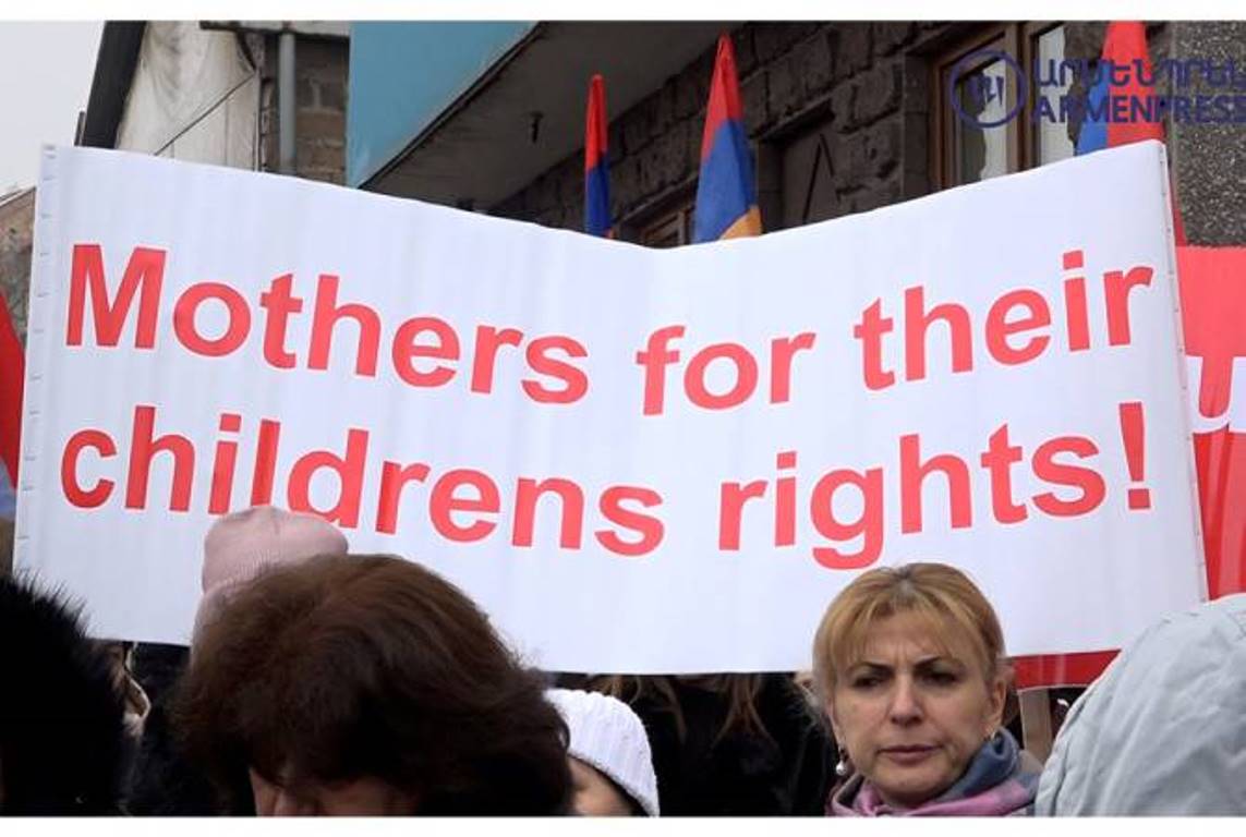 Присоединяемся к призыву матерей Арцаха: матери Армении, передали послу ЕС письмо с призывом к разблокировке Арцаха