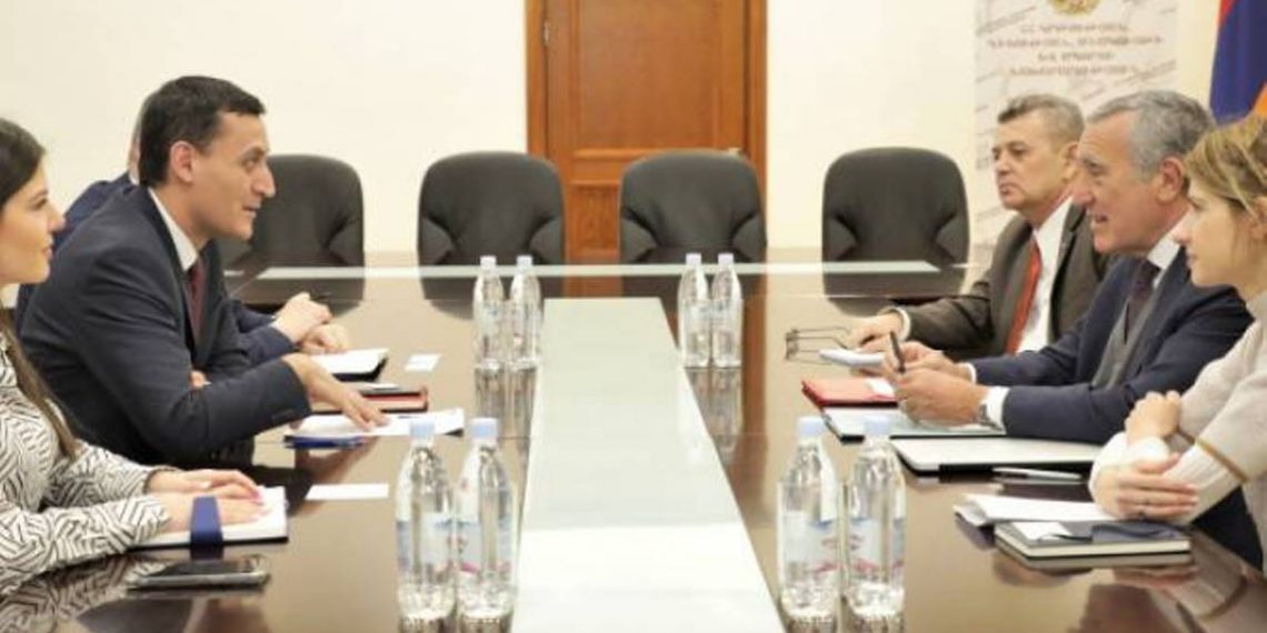 Замминистра ОНКС Армении принял посла Суверенного Военного Мальтийского Ордена