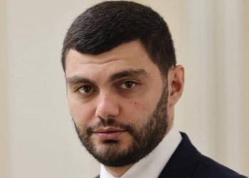 Давид Аракелян назначен руководителем аппарата — генеральным секретарем НС Армении