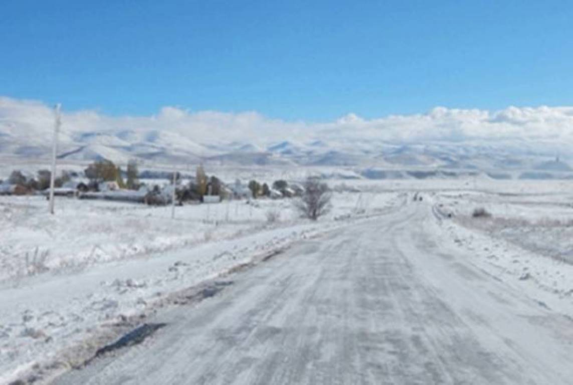В ряде районов Армении – снегопад. Ларс открыт для всех типов транспортных средств