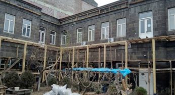 Реставрируется балкон галереи сестер Мариам и Ерануи Асламазян