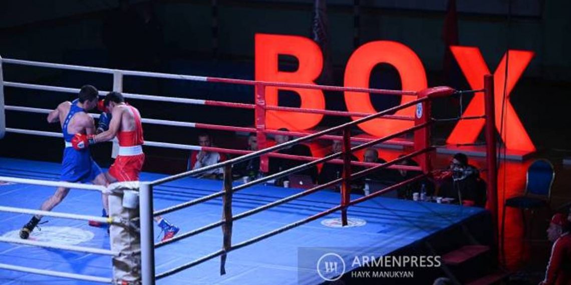 В Ереване стартовал молодежный чемпионат Армении по боксу