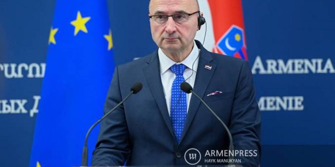 Развертывание миссии наблюдателей ЕС на армяно-азербайджанской границе не гарантирует статус-кво: министр ИД Хорватии