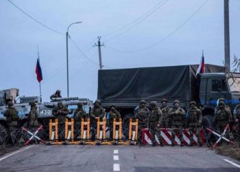 Российские миротворцы доставили в Нагорный Карабах 25 тонн гуманитарной помощи