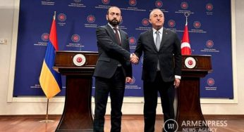 Франция приветствует визит главы МИД Армении в Турцию
