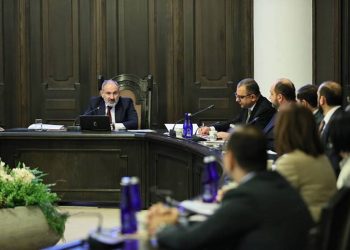 Никол Пашинян считает визит Арарата Мирзояна в Турцию очень важным и символичным