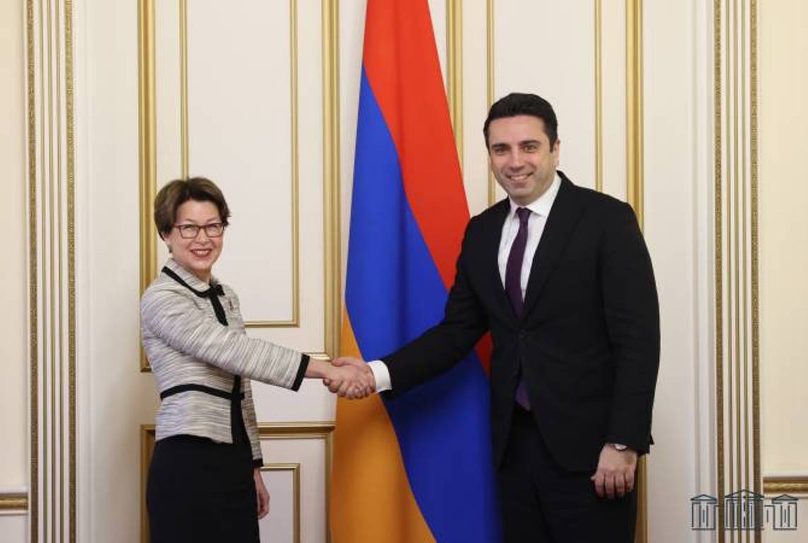 Продвижение мирной повестки – принцип и стратегия Армении: Ален Симонян на встрече с послом Латвии