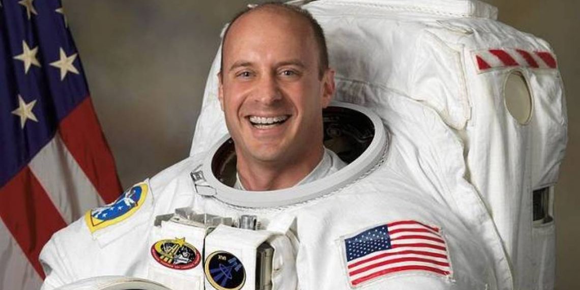 Известный астронавт отказался от участия в проходящем в Азербайджане Международном астрономическом конгрессе