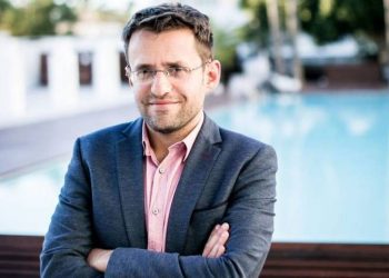 Левон Аронян начал турнир WR Chess Masters с победы