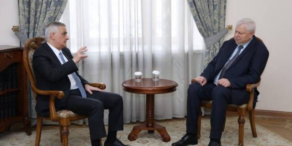 Вице-премьер Григорян принял личного представителя действующего председателя ОБСЕ Анджея Каспршика