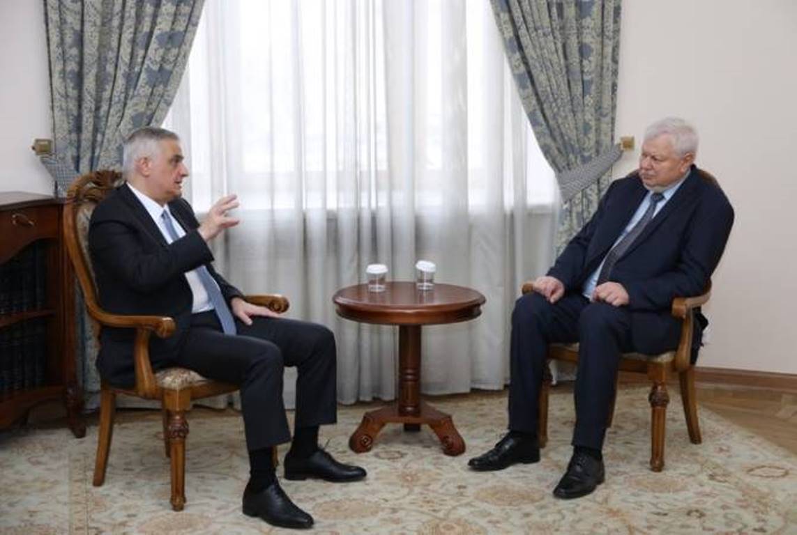 Вице-премьер Григорян принял личного представителя действующего председателя ОБСЕ Анджея Каспршика