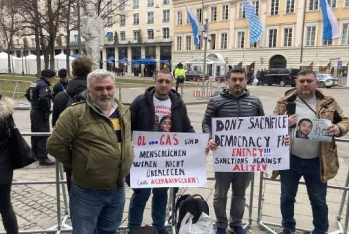 Санкции против Алиева