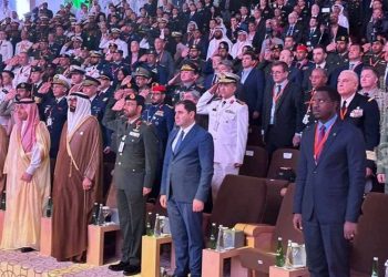 Министр обороны Армении принял участие в открытии Международного оборонного форума в ОАЭ