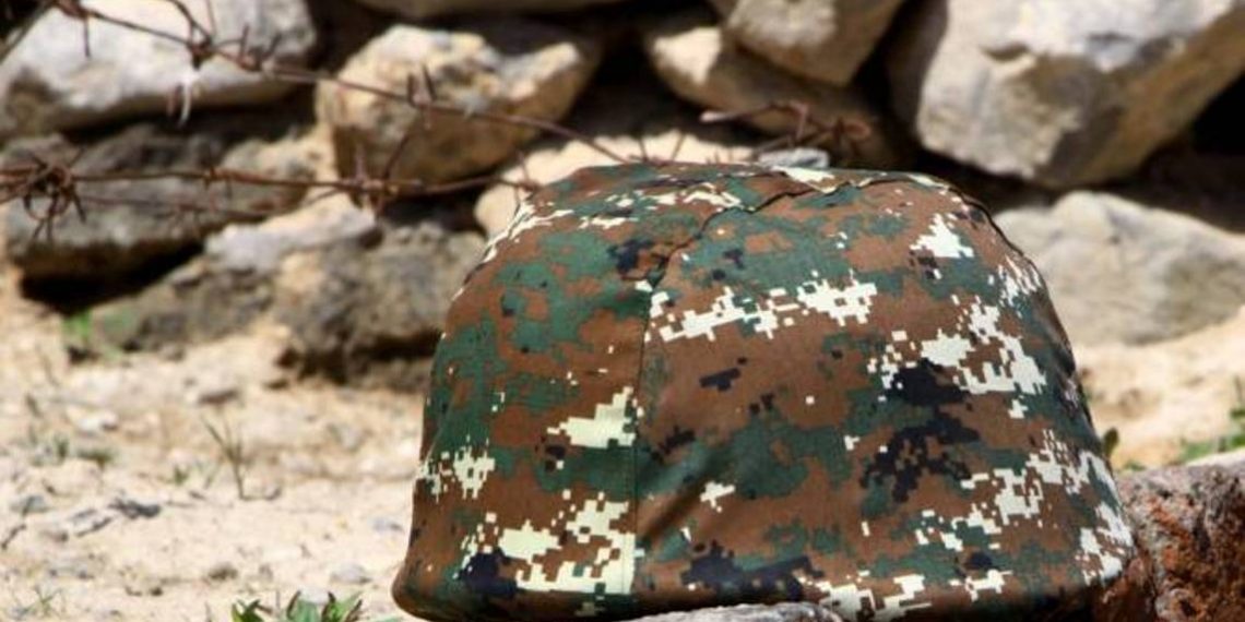 В результате ДТП возле села Хнацах погибли двое военнослужащих