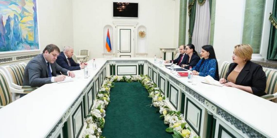 Генеральный прокурор Республики Армения приняла посла РФ