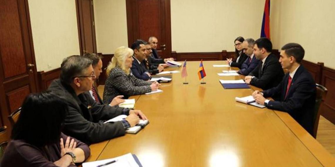 Председатель КГД Армении и представители Агентства таможенной и пограничной защиты США обсудили вопросы сотрудничества