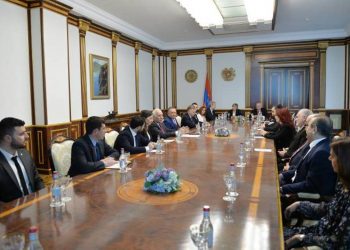 Президент Ваагн Хачатурян принял группу проживающих в Армении представителей армянской общины Сирии