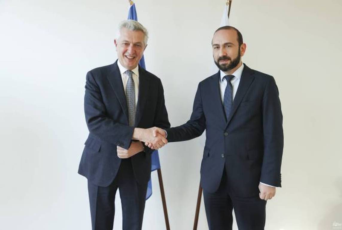Министр ИД Армении встретился с верховным комиссаром ООН по делам беженцев