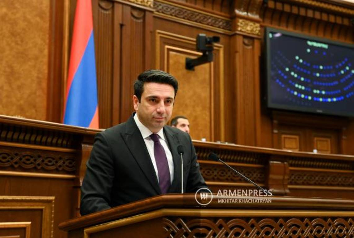Закрытие Лачинского коридора в политическом смысле Азербайджану нанесло больший вред: спикер НС Армении
