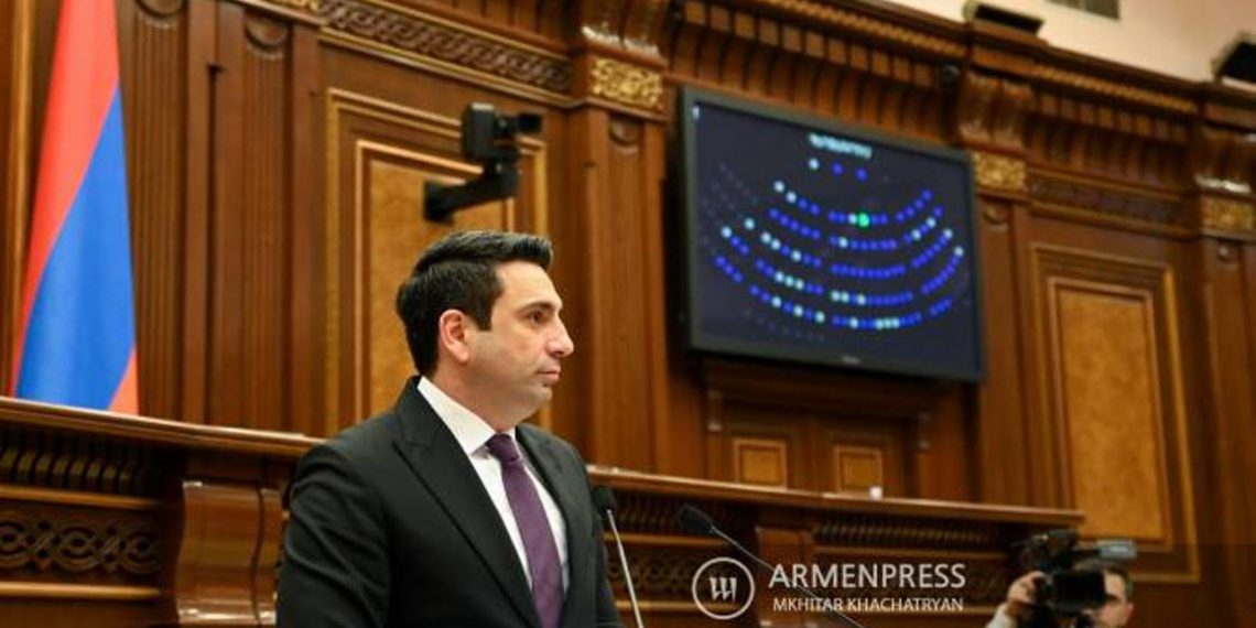 Решение о размещении гражданской миссии ЕС является сдерживающим механизмом Азербайджана: спикер НС Армении