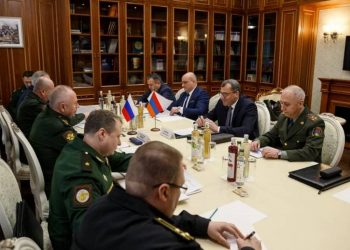 Замглавы МО РФ обсудил с коллегой из Армении региональную безопасность