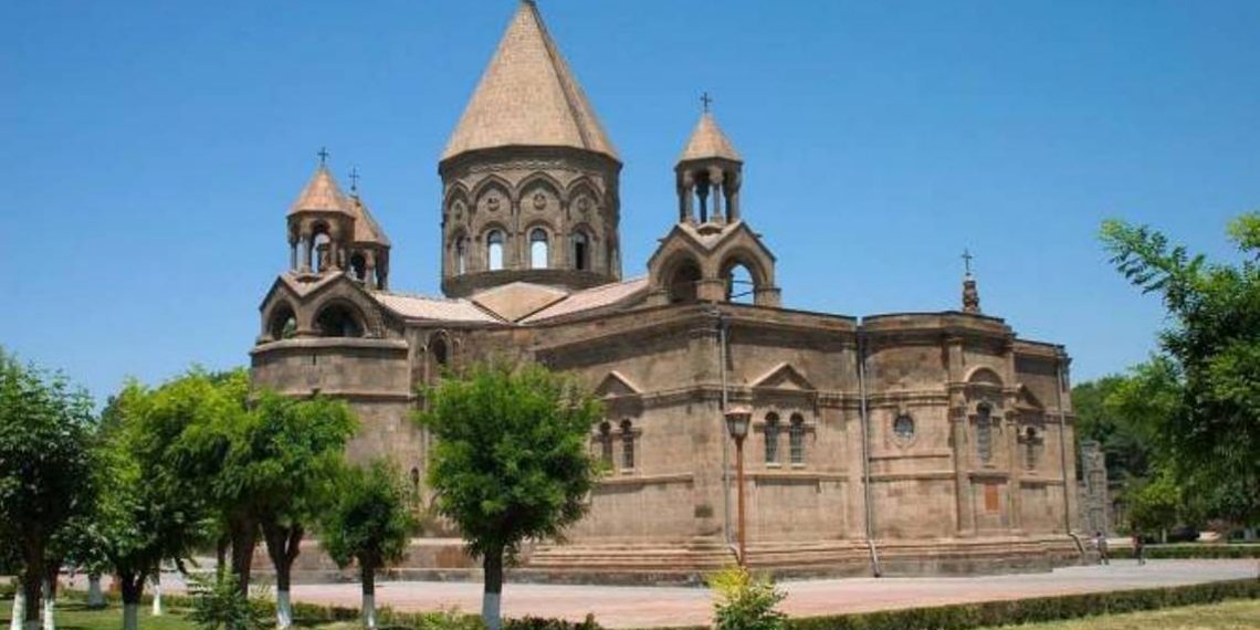 Высший духовный совет призывает ООН, ЕП и ЕС