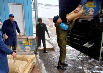 В сопровождении российских миротворцев в Арцах доставлен гуманитарный груз 