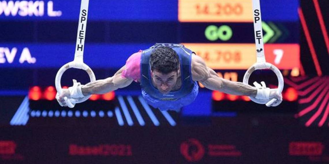 Члены мужской сборной Армении по спортивной гимнастике Артур Аветисян и Ваагн Давтян вышли в финал Кубка