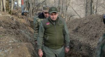 Министр обороны Армении посетил юго-восточную приграничную зону