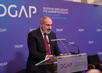 Пашинян уточнил, по каким основным направлениям идет переговорный процесс Армения-Азербайджан