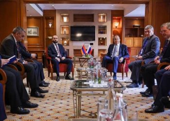 Министры ИД Армении и России в Нью-Дели обсудили вопросы нормализации армяно-азербайджанских отношений