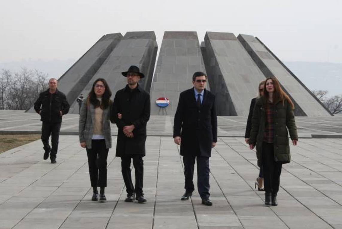 Новоназначенный посол Мексики в Армении посетил Мемориал жертв Геноцида армян