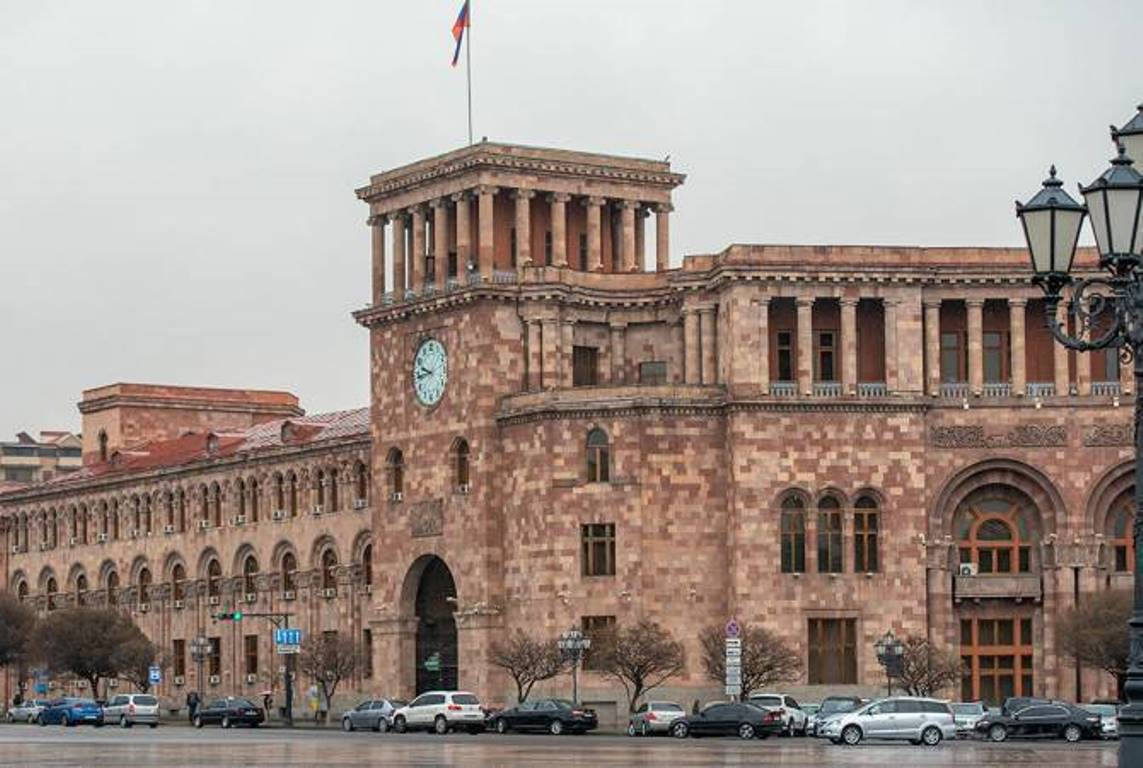 Слухи о скорой отставке Сурена Папикяна не соответствуют действительности. Аппарат премьер-министра Армении