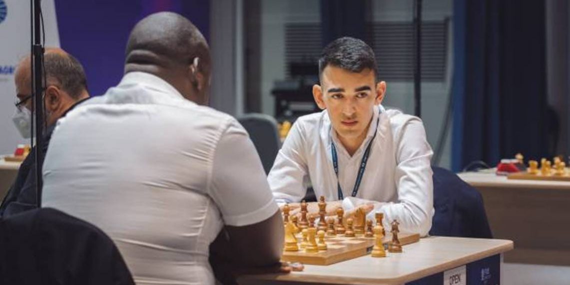 5 шахматистов Армении уступают лидеру чемпионата Европы всего пол-очка