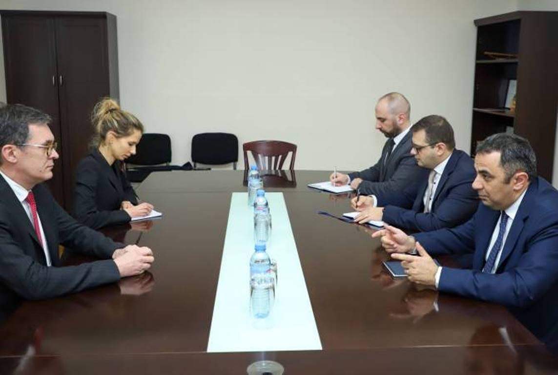 Замглавы МИД Армении представил французскому сопредседателю МГ ОБСЕ подробности азербайджанской диверсии