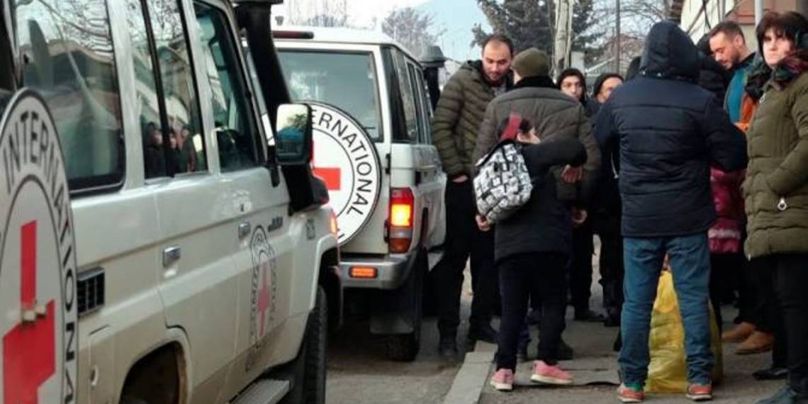 При посредничестве МККК из Арцаха в Армению перевезено 9 пациентов, 9 вместе с сопровождающими возвратились в Арцах