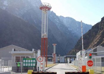 Автодорога Степанцминда-Ларс закрыта для всех видов транспортных средств