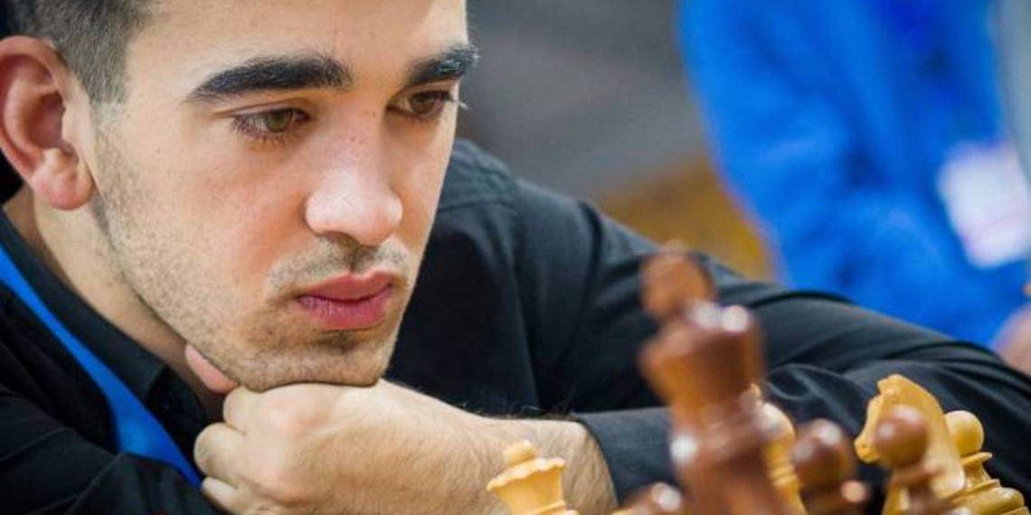 В 7-ом туре чемпионата Европы партии завершили с победой Айк Мартиросян и Роберт Ованнисян