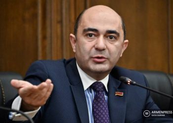 С одной стороны, Алиев заявляет, что готов вести переговоры с армянами НК, с другой стороны, нападает на них: Марукян