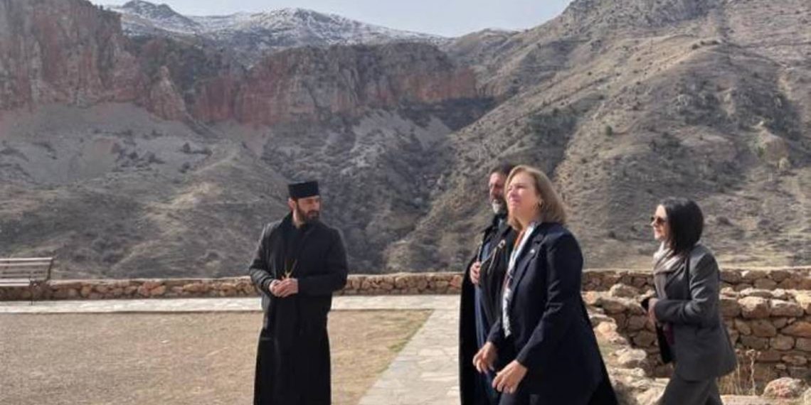 Не терпится увидеть больше. Посол США впечатлена природой и культурным наследием Армении