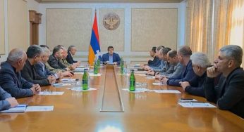 На внеочередном заседании СБ Арцаха обсуждались создавшаяся в республике кризисная ситуация и вызовы