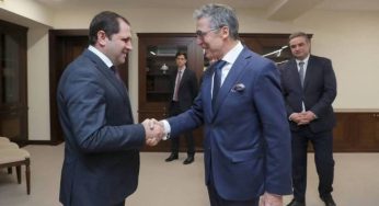 Министр обороны Армении и бывший генеральный секретарь НАТО обсудили вопросы региональной безопасности