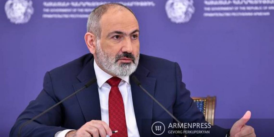 Не собираемся вручать Азербайджану мандат на проведение в Нагорном Карабахе этнических чисток или геноцида: Пашинян