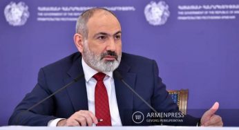 Не собираемся вручать Азербайджану мандат на проведение в Нагорном Карабахе этнических чисток или геноцида: Пашинян