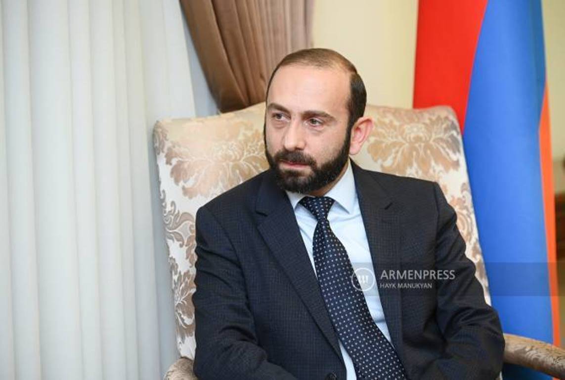 Глава МИД Армении посетит РФ
