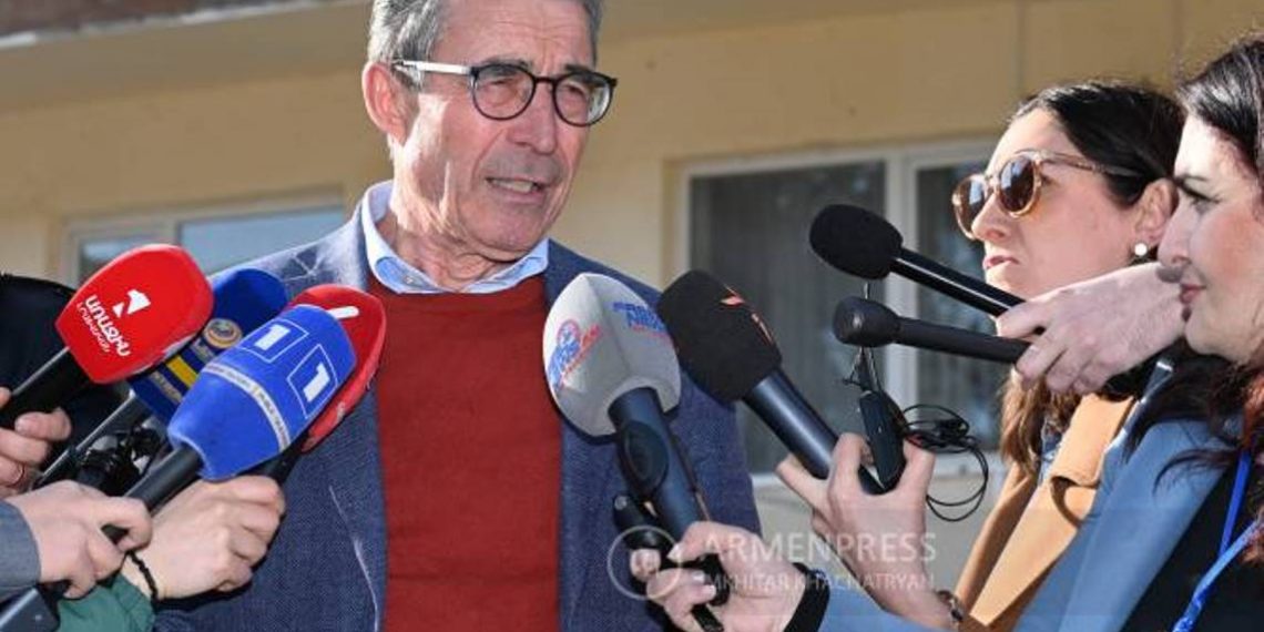 Экс-генсек НАТО призвал Алиева немедленно прекратить блокаду Арцаха